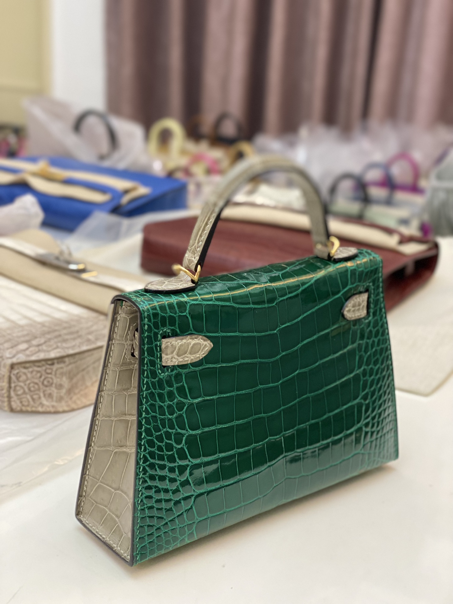 Hermes Kelly Mini II Bag 19CM In Green Grey Shiny Alligator Leather